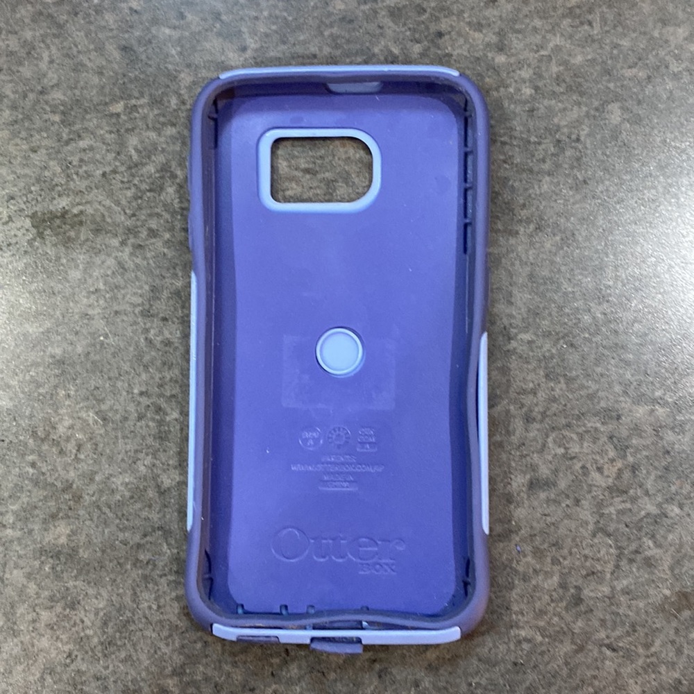 Otter Box - Picture 3 of 5